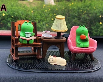 Décor personnalisé de tableau de bord de voiture mignon et agréable, mini ornement de chat grenouille, accessoires de voiture faits à la main pour femmes, ornement de bureau animal, décor de voiture