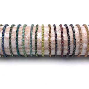 Miyuki Picasso armbandje/ enkelbandje, armband minimalistisch, miyuki armband, kralen enkelbandje, kleine kralen armband afbeelding 3