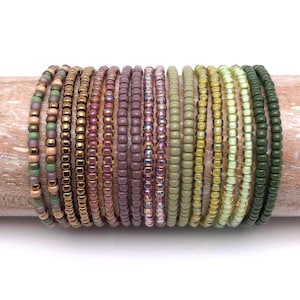 Armband/Fußkettchen aus Miyuki-Rocaille-Perlen, Stretch-Armband aus Boho-Perlen, Armband aus Saatperlen, Grün, Aubergine, Amethyst, Saphir und Bronze