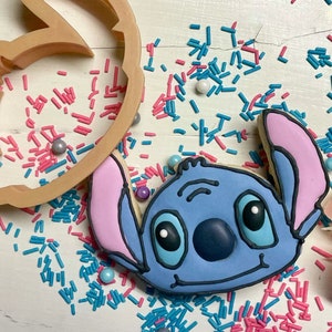 Cartoon Alien / Fictional Character / Blue Koala-like animal / Earth Dog Cookie Cutter