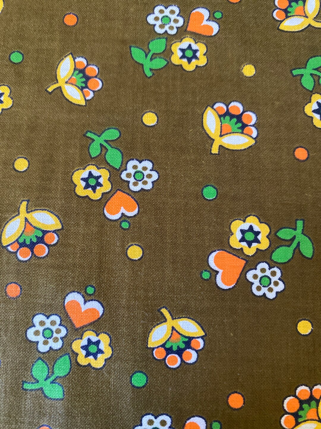 1960s Vintage Novelty Fabric Remnant Sweet Floral in Heart Detail With