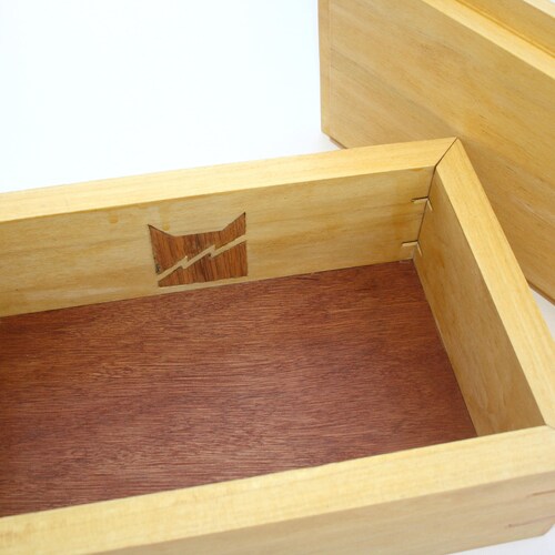 Solid Wood Box, Custom made -Warrior Cats or Any shops Theme, Jewelry Box, Gift for Girls, Gift for Boys, Gift for Woman, Gift for Man