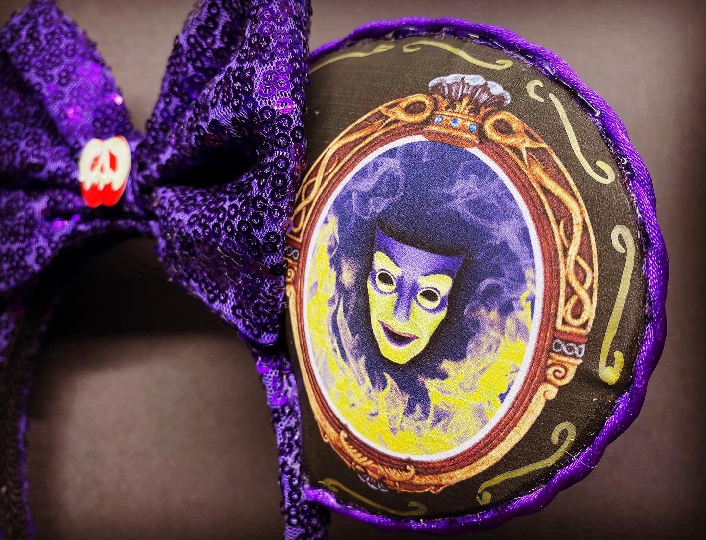 NWOT Disney Parks Snow White Magic Mirror Metallic Evil Queen Ear Headband 2024 Disney Parks Snow White Evil Queen | Mercari main image 2