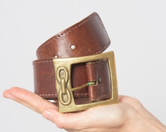 Vintage Leather Brown Waist Belt with Tooled Brass Buckle 75 cm