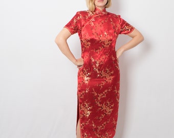 Robe Cheongsam rouge vintage Robe orientale florale Robe chinoise Robe Qipao Robe col mao Robe asiatique Taille moyenne