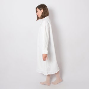 Vintage White Cotton Nightgown Edwardian Victorian Nightgown Sleep Dress Lace details Medium Size Gift image 4