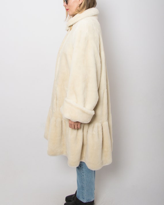 LUX Vintage Fluffy Coat Faux Fur Swing Coat Winte… - image 5