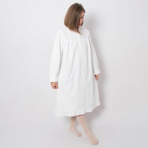 Vintage White Cotton Nightgown Edwardian Victorian Nightgown Sleep Dress Lace details Medium Size Gift image 6