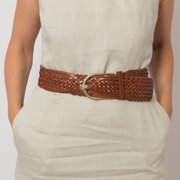 Cinturón trenzado marrón vintage para mujer, cinturón de cuero trenzado, cinturón ancho de cuero con hebilla metálica plateada grande, cinturón de festival de un tamaño