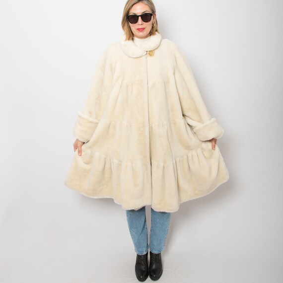 LUX Vintage Fluffy Coat Faux Fur Swing Coat Winte… - image 4