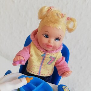 Barbie Happy Family Super Market Toddler Nikki With Happy Family