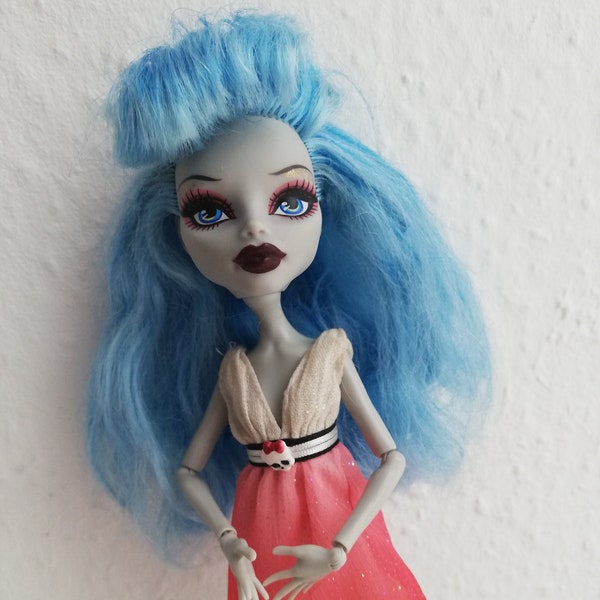 Monster High Ghoulia Yelps Dawn of the Dance Doll Mattel Vintage