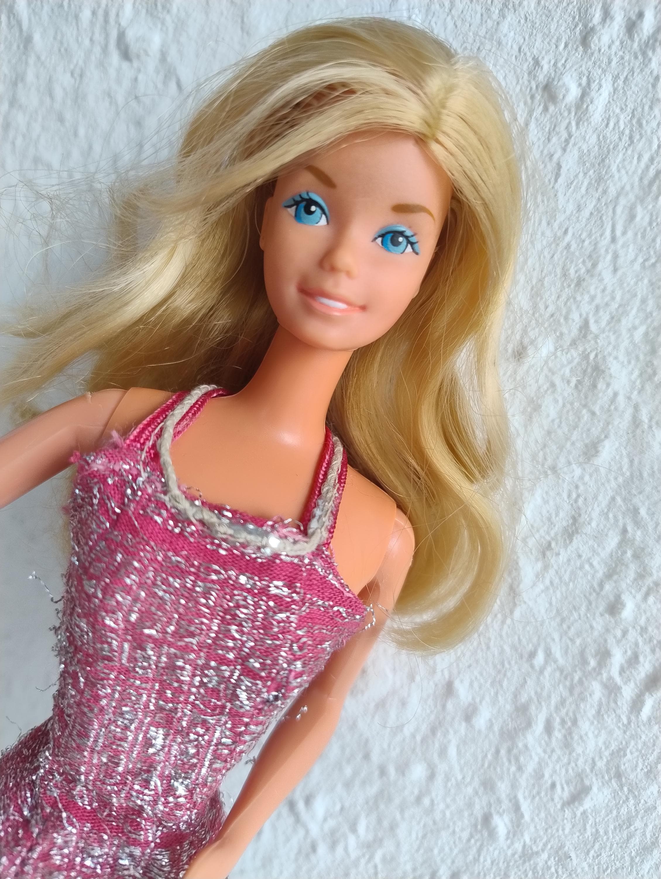Superstar Barbie Taiwan Barbie Blonde Mattel 70s 80s Vintage B 601