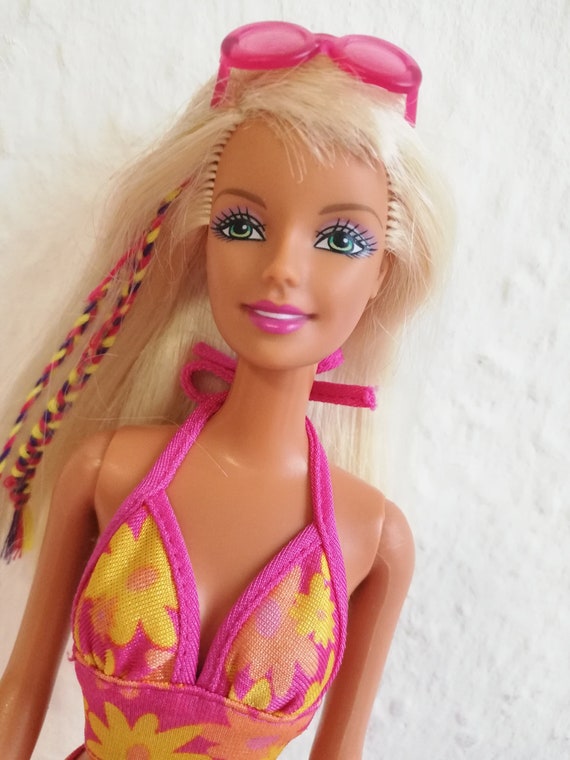 Barbie Womens Sliders Ladies Pink Doll Logo Summer Beachwear Shoes