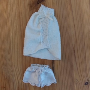 Barbie Fancy Frills Fashions Lingerie in White Mattel #2977 90s Vintage No. 153
