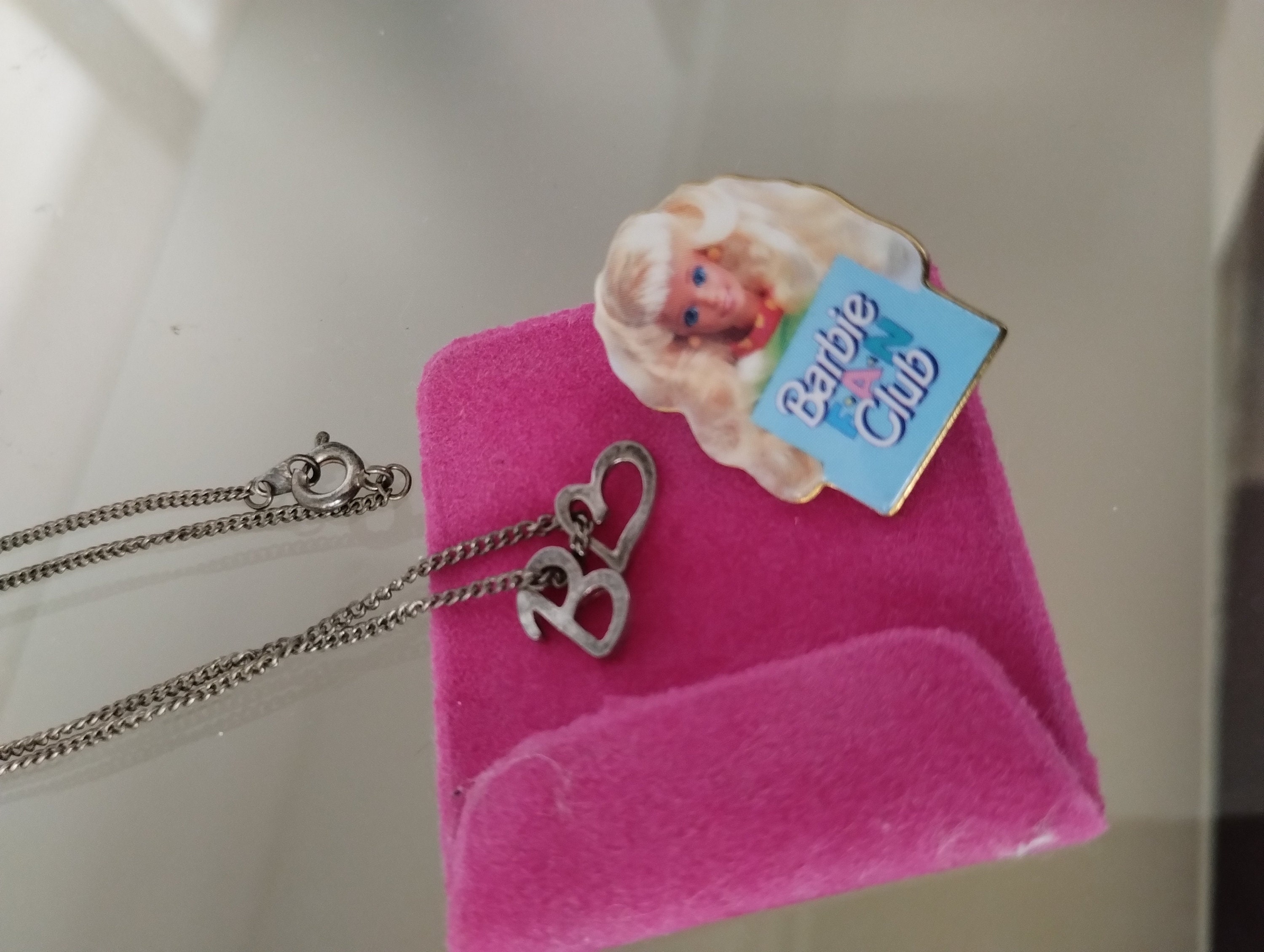 バービー ファンクラブ ピンバッチ Barbie Fan Club Pin Badge Brooch and Chain Vintage - Etsy
