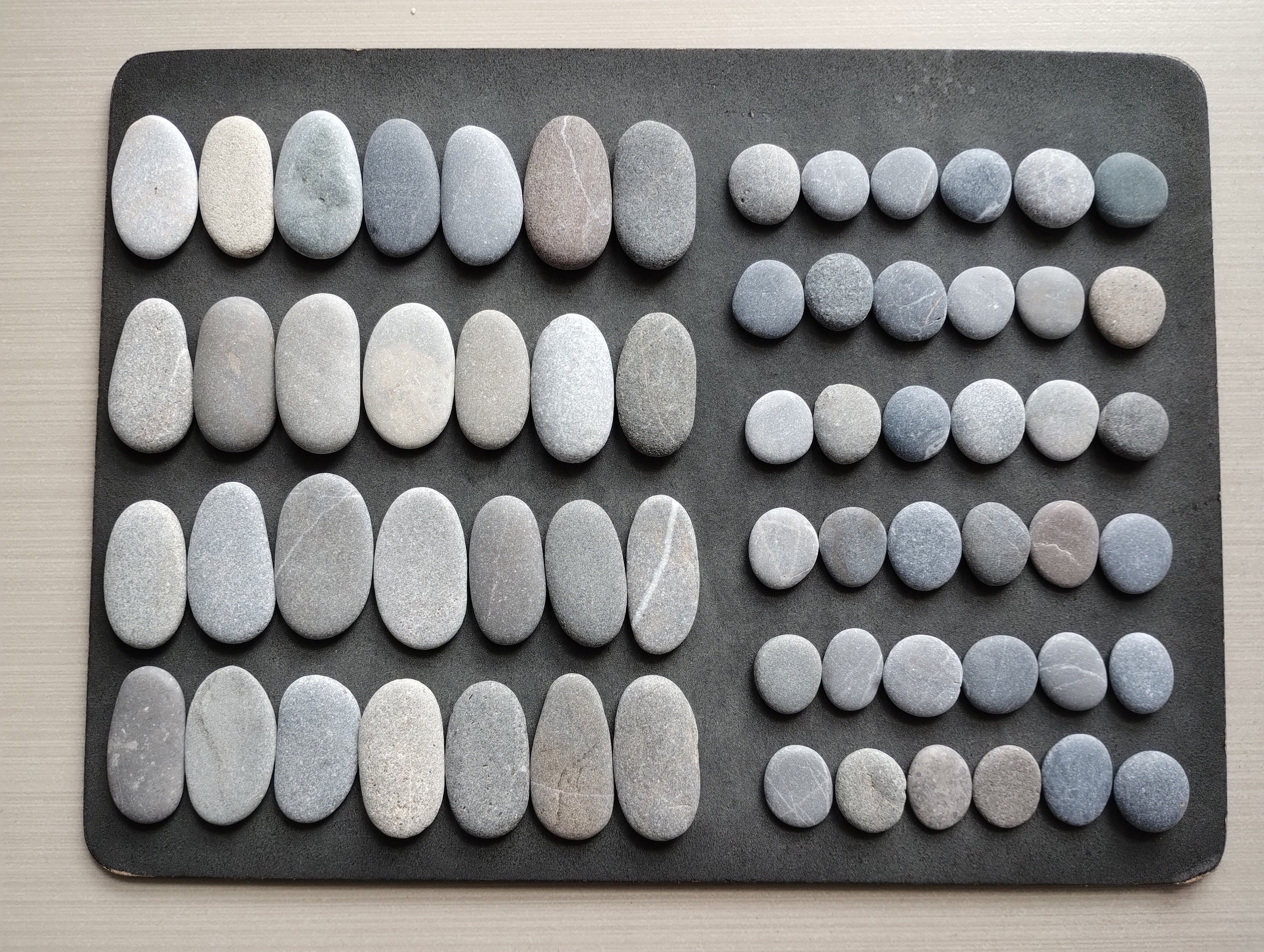 13 Pebbles Pebbles, Pebble Stones, Stones, Mediterranean Pebbles, Round and Oblong ...