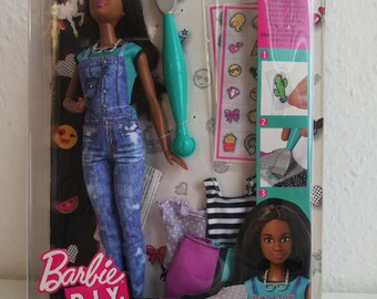 Nikki Barbie D.I Y. Design it yourself Emoji style fashions Doll play set Mattel Vintage OVP NRFB