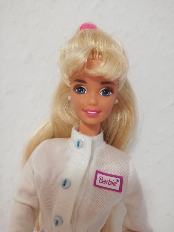Pet doctor barbie 1996 hotsell
