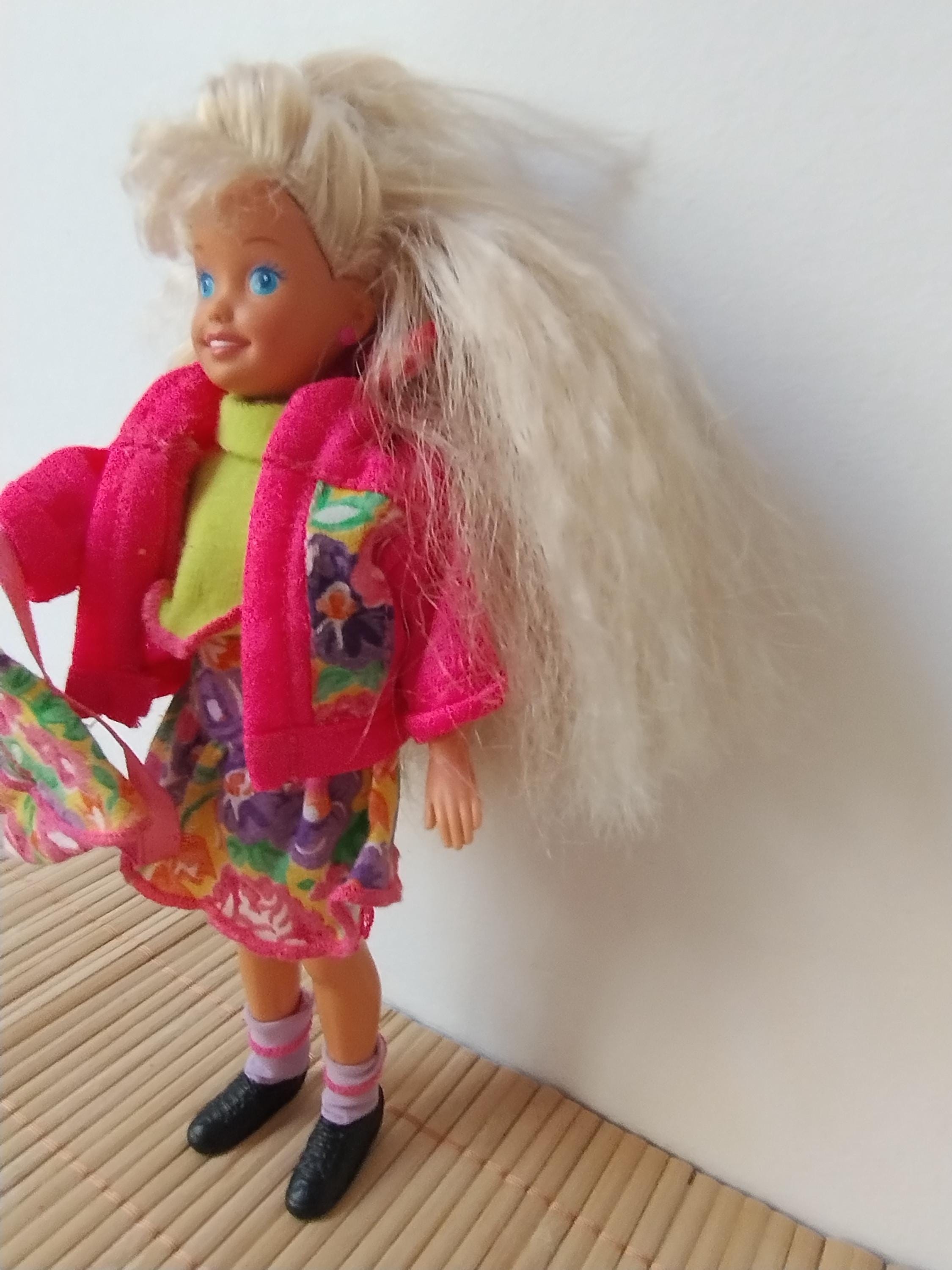 1991) Barbie Sharin' Sisters - a photo on