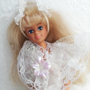Petra Wedding Bride Wedding Doll Plasty Vintage 80s