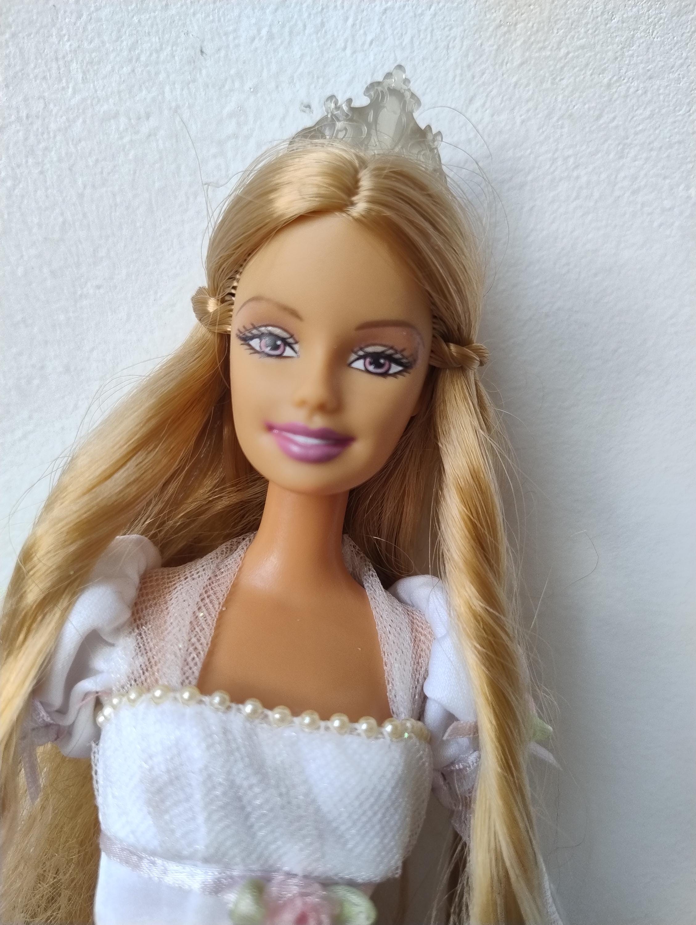 Barbie Rapunzel Rapunzel's Wedding Wedding Barbie With Crown