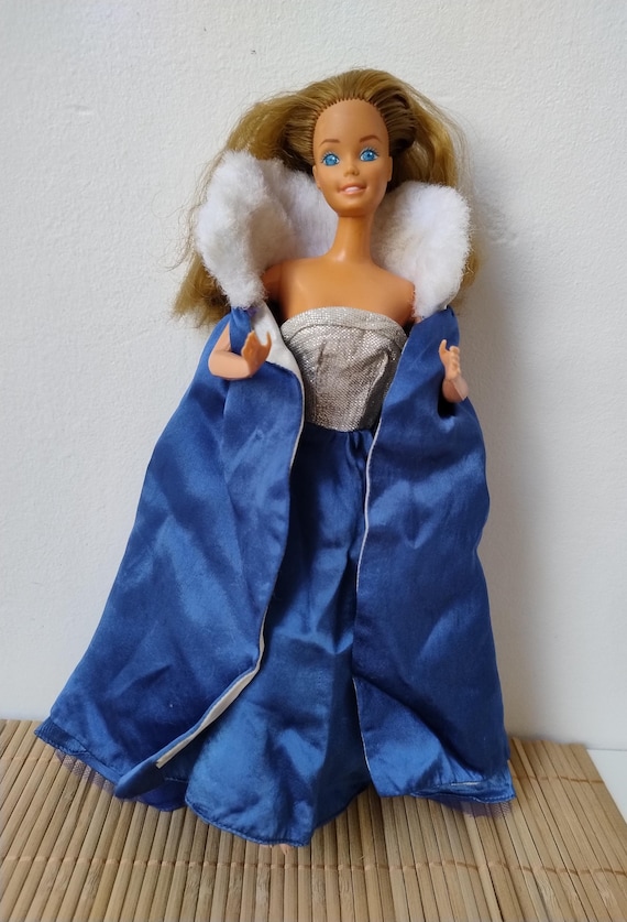 barbie blue collared dress VTG Barbie doll Fantasy blue winter dress with snowflakes and fur collar 12 in