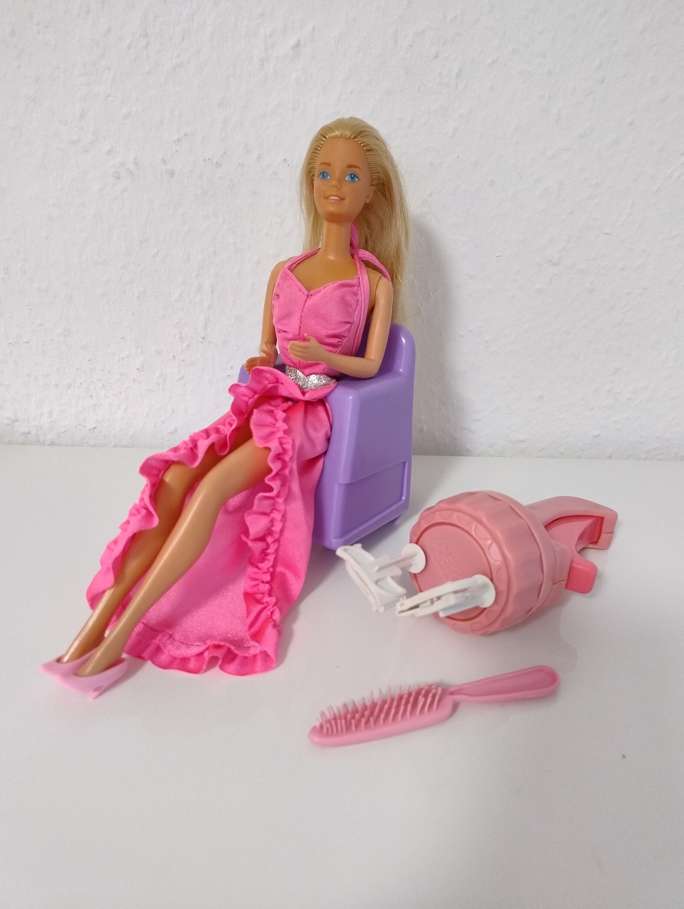 Barbie twirly curls best sale 1982