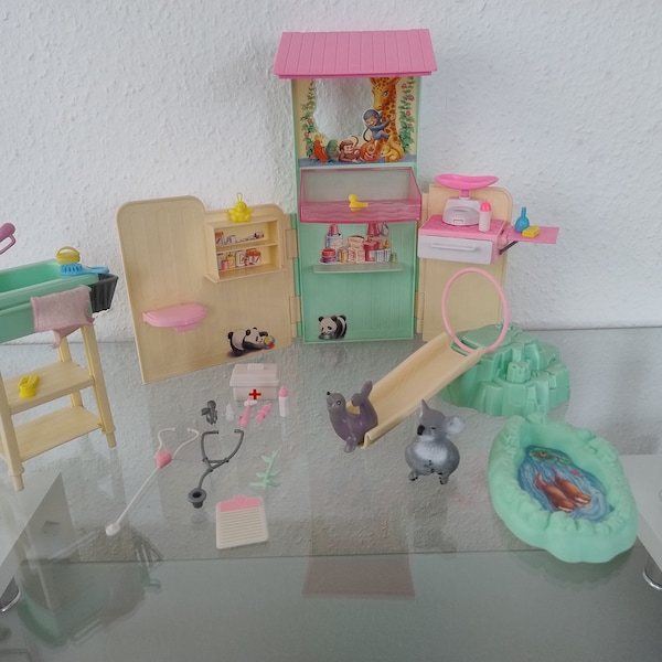 Barbie Zoo Baby Babies Babys Playset Spielset Tierärztin Pet Doctor Vet mit Zubehör Mattel 2000 Vintage