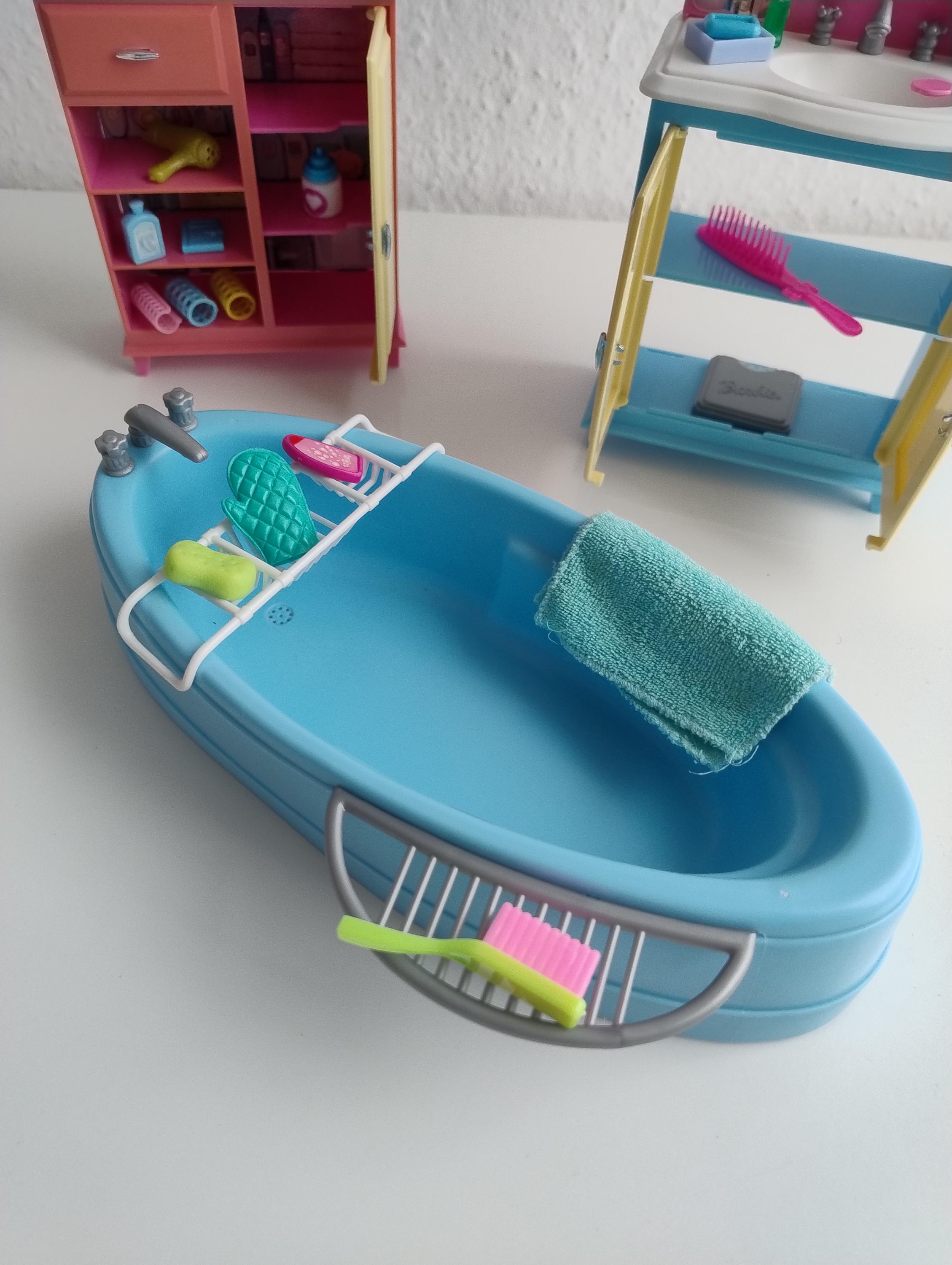 MATTEL BARBIE 1977 DREAM HOUSE FURNITURE 4 MOD CHAIRS (Gebraucht) in Bedano für CHF 39 – mit