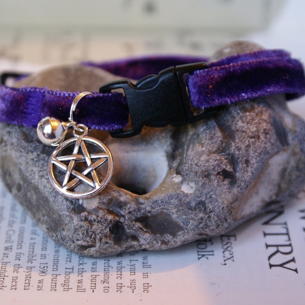 Witch Cat Collar, Pentagram Charm Cat Collar, Purple Velvet Cat Collar, Break-away cat collar, Pentagram Charm Collar, Witchy Cat.