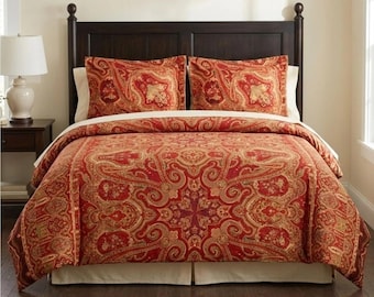 Copripiumino matrimoniale king size in cotone con fantasia paisley rossa Alice di Pottery Barn e 3 federe
