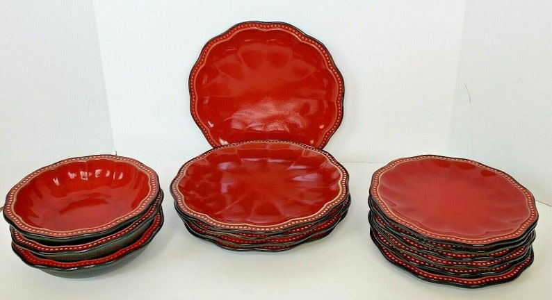 Roscher Hobnail Collection Stoneware Red Scalloped Dinner Ware Set Of 14