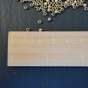 Perles en laiton 2 x 2,5 mm rondes, perles bijoux, macramé et attrape-rêves image 2