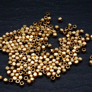 Perline in ottone 2x2,5 mm, diamante, quadrato, macramè, acchiappasogni e bigiotteria *640