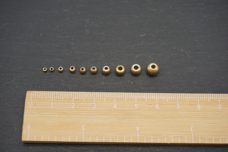 Perles en laiton 1,5 x 2 mm, rondes, perles bijoux, macramé et attrape-rêves image 3