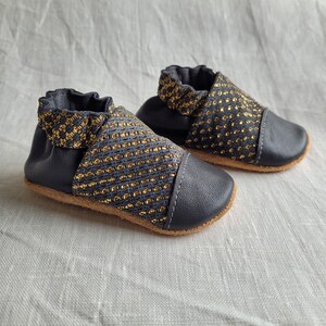 soft leather baby slippers birth gift Eugène model in anthracite and gold leather image 2