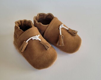 baby slippers in soft leather - birth gift - model "Celestin" in nubuck camel