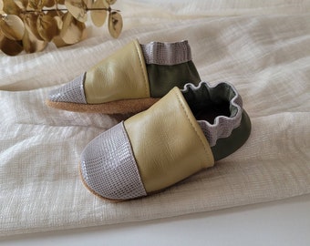 baby slippers in soft leather - birth gift - model "Eugene" almond and foam