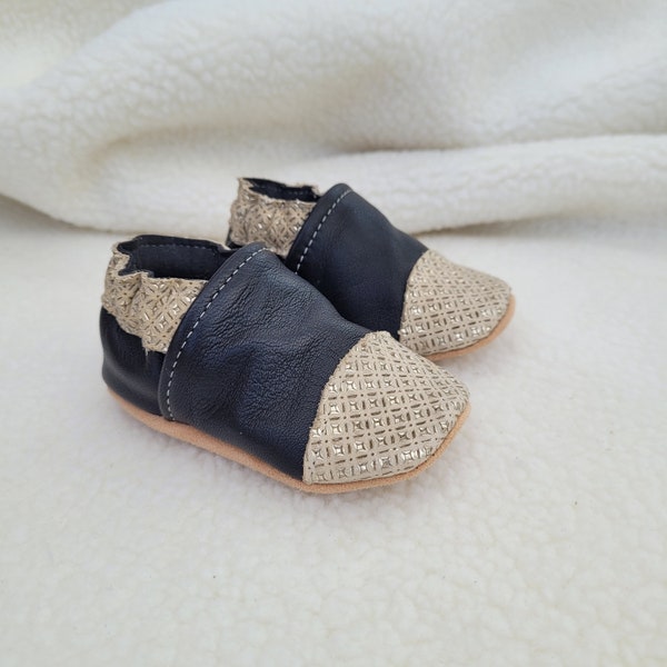 chaussons bébé en cuir souple - cadeau naissance - modèle " Eugène" en cuir noir