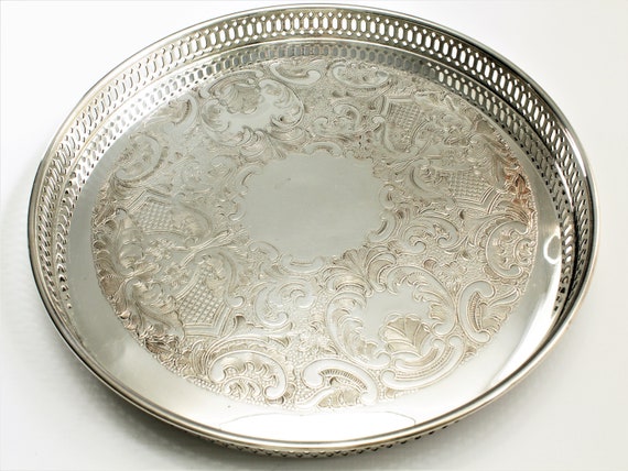 round silver tray