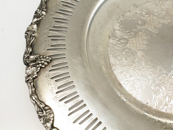 Round Silver Vanity Tray Silver Plated Candle Tray Vintage Etsy