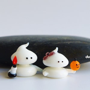 0.5&quot; Tall Halloween Miniatures, Handmade Lampwork Glass Halloween Miniature Ghost Figurines, Two Ghosts on a Date, Halloween Decorations