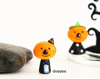 1.2" Tall Fairy Garden Halloween Miniatures, Lampwork Glass Halloween Mini Figurines, Pumpkin, Halloween Decorations, Wedding Cake Topper