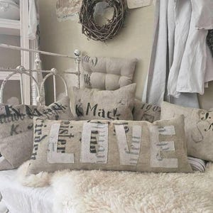 Coussin LOVE 80 x 30 cm en lin ancien, référence 32897ML, style ferme, vieux sac à grains