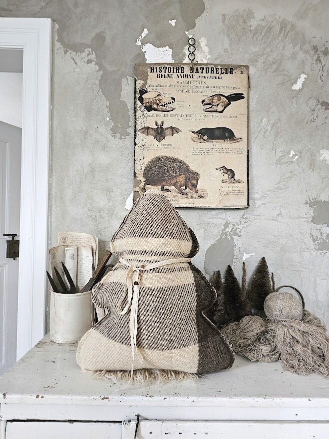 TREE PILLOW made of antique linen & wool - "twoface" 28128ML primitive farmhouse christmas tree pillow old grainsack