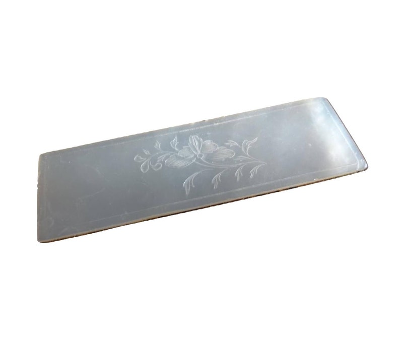 Antique Chinese INDIVIDUAL Mother Of Pearl Lotus Flower Rectangular Gaming Chip Counter Token Hand Carved c1800-1850/'s EVE de France
