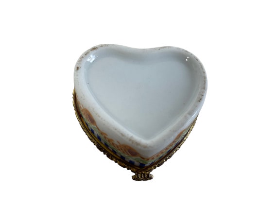 Vintage Pill Ring Box Heart Shape French White Pi… - image 6