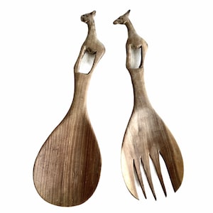 Vintage African Carved Giraffe Wood Wooden Large Decorative Spoon And Fork Cutlery Wall Kitchen Decor Display c1970-80&#39;s / EVE de France