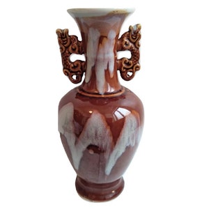 Vintage Chinese Brown White Foo Dog Handled Ceramic Glazed Jar Trophy Style Vase Storage Display Mantlepiece circa 1960-70&#39;s / EVE de France